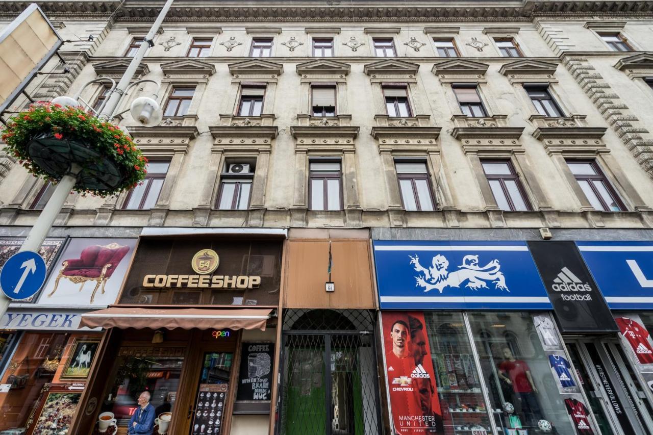 Colorful Designer Home In The Heart Of Budapeste Exterior foto